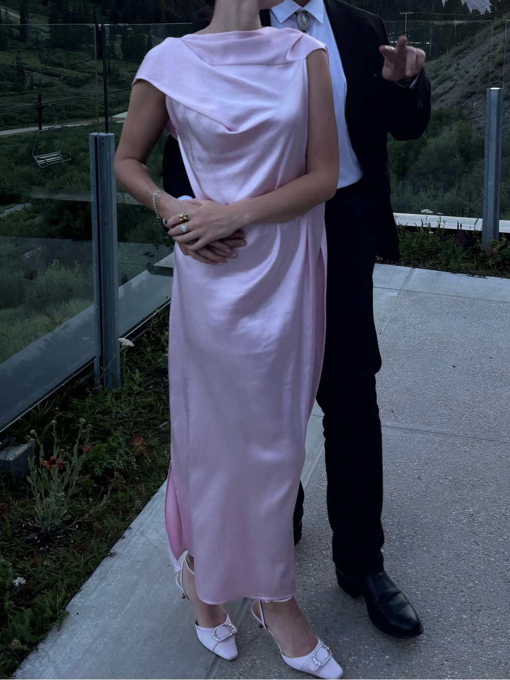 Elegant Sleeveless Maxi Dress in Light Pink